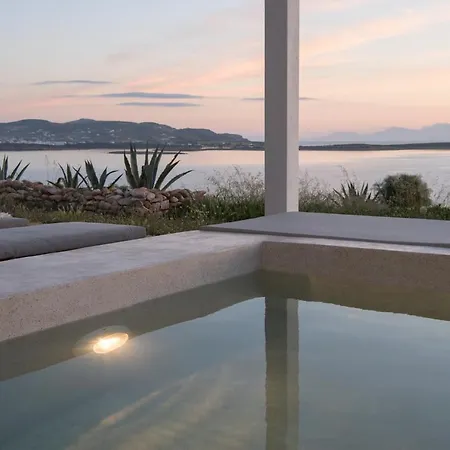Meltemi Seaside Apartman Párosz